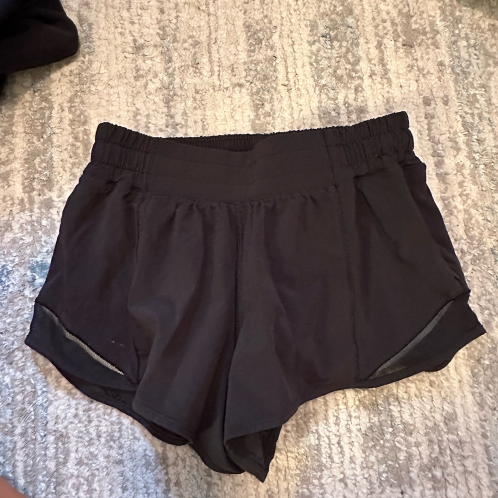 Lululemon hotty hot